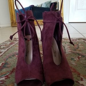 Penny Loves Kenny Opened Toe Boots, Size 6